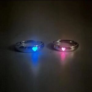 Cute Glowing Heart Rings